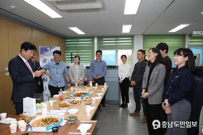직원 간담회 ‘스낵타임’ 모습