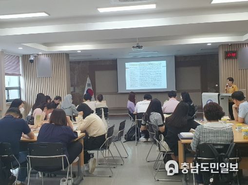 논산계룡교육지원청, 독서 인문교육을 통한 문해력 신장 연수 실시