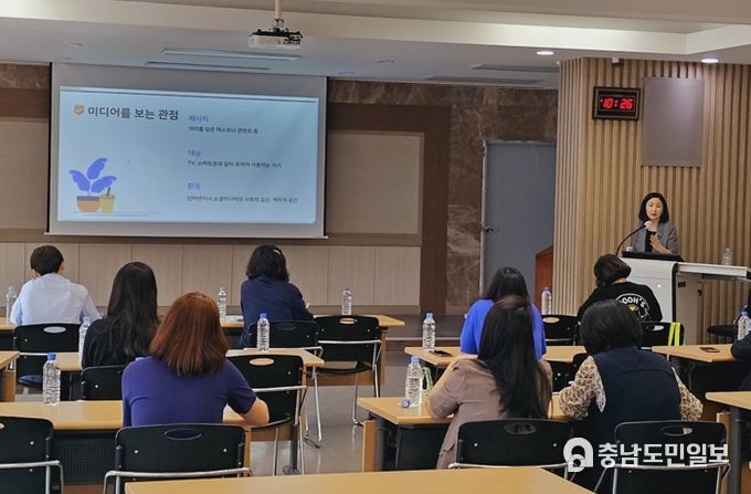 논산계룡교육지원청, 학부모지원센터 주관으로 5월 티끌 모아 성장교실(미래교육) 운영