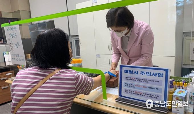 외국인 건강검진 모습