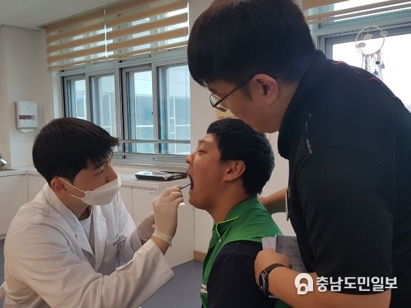 ‘다시 찾은 건강미소, 함께하는 구강관리’… 논산시 구강보건 주간에 시민호응 좋아