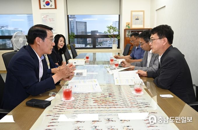 이용록 홍성군수, 홍주읍성 복원 풀악셀!!