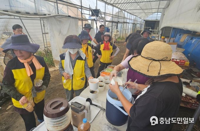 123사비공예마을협의회 수해복구 봉사현장