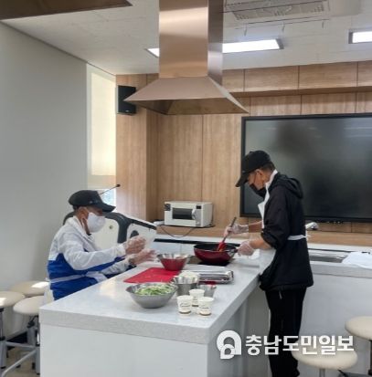 홍성군보건소, 남성 어르신 요리교실 『행복한 식탁』 운영
