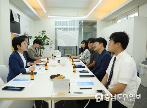 “청년이 세상과 만나면 변화가 시작된다” 세종시의회 이순열 의장, 세종 청년대표들과 간담회 개최