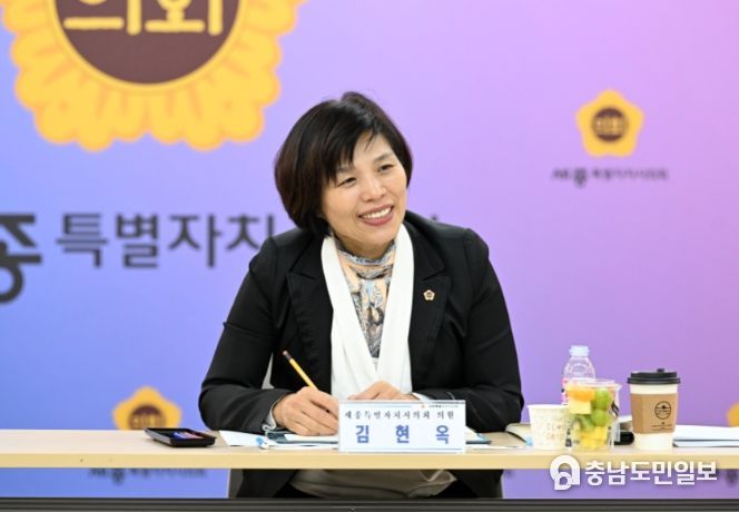 행정·연구 우수 인재 활용 플랫폼 구축 연구모임 (대표의원 김현옥)