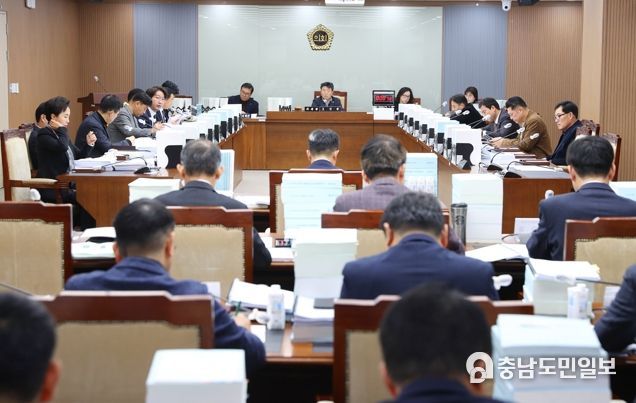 충남도의회, 내년 충남도 본예산 120억 8227만 원 삭감