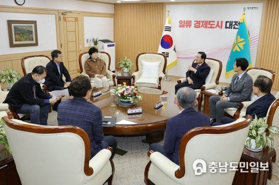 바이오텍 1세대, 후배 기업 위해 235억 펀드 조성 이장우 대전시장“바이오 생태계 마중물 될 것”