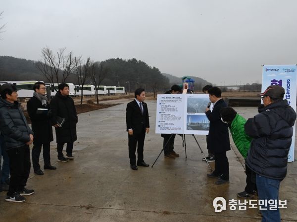 박정현 부여군수, 규암면 백마강 레저파크 수해복구 상황 점검