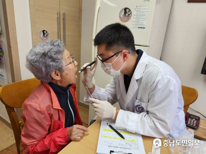 충주시, ‘찾아가는 맞춤형 취약 계층 구강보건사업’ 큰 호응