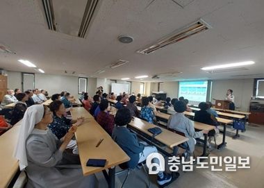 대전 둔산경찰서, 탄방동 성당 어르신 대상 교통사고 예방교육 실시