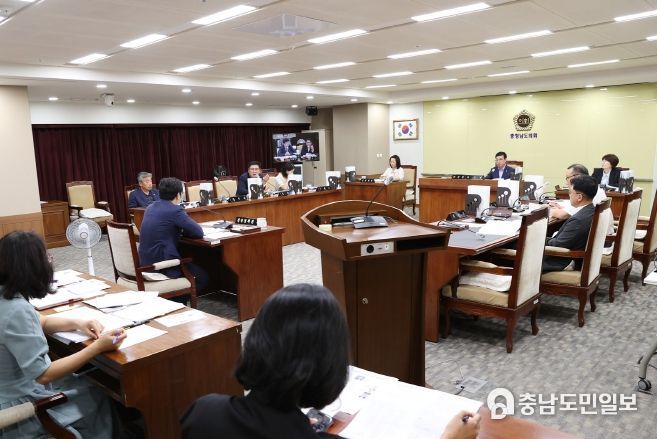 충남도의회 행문위, 청년 생애주기 및 필요에 따른 세심한 정책 주문