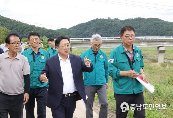이장우 대전시장“정뱅이마을 경로당부터 우선 복구”