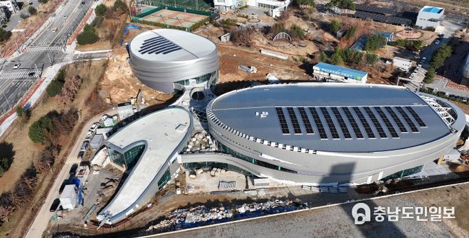 “충남스포츠센터 ‘8월 준공’ 최선”