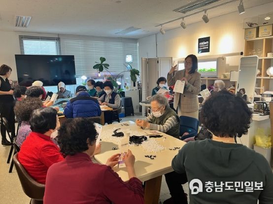 충북도, ‘AI 의료비후불제 송’ 활용 어르신 대상 맞춤 홍보
